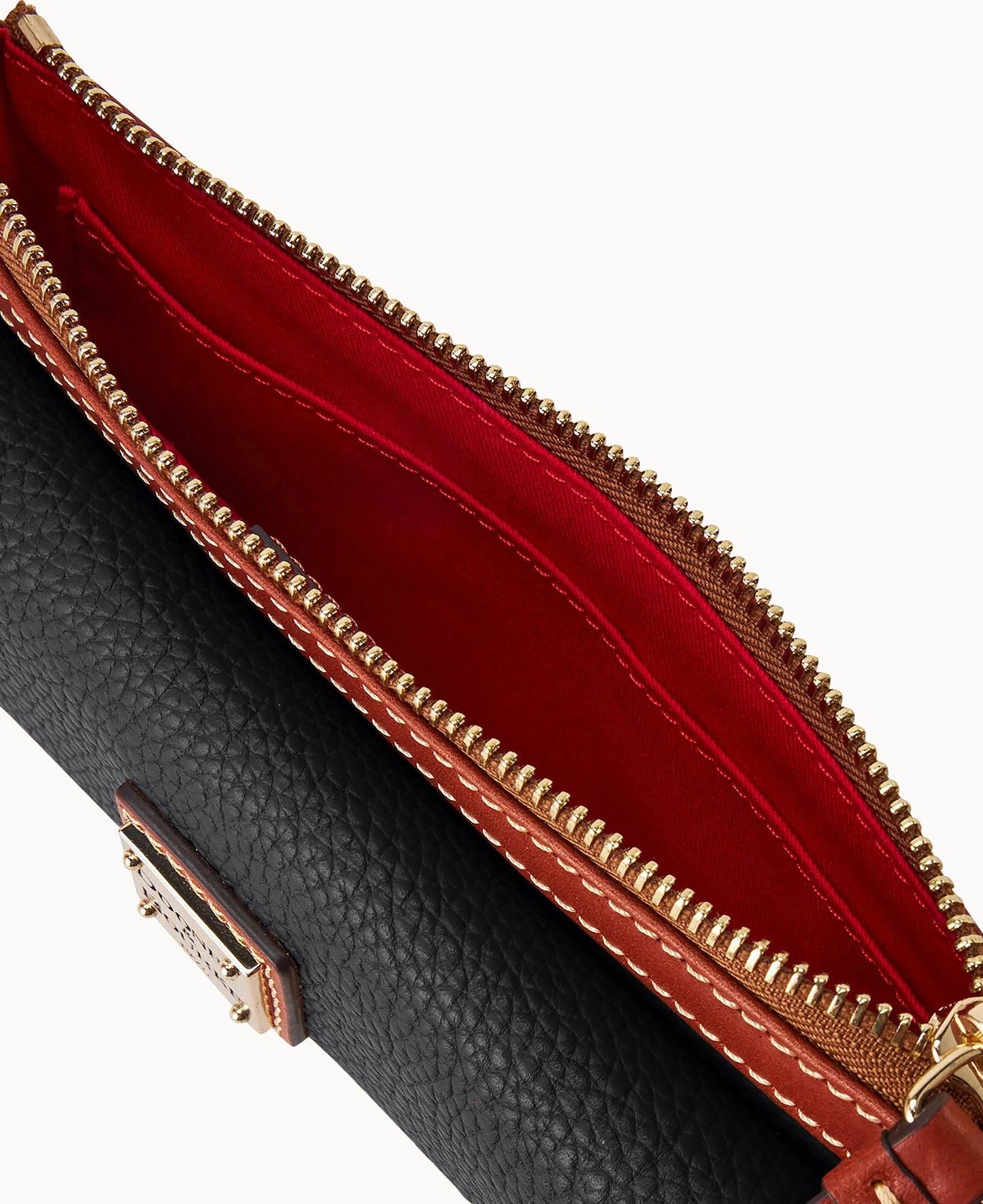 Pebble Grain Pocket Wristlet