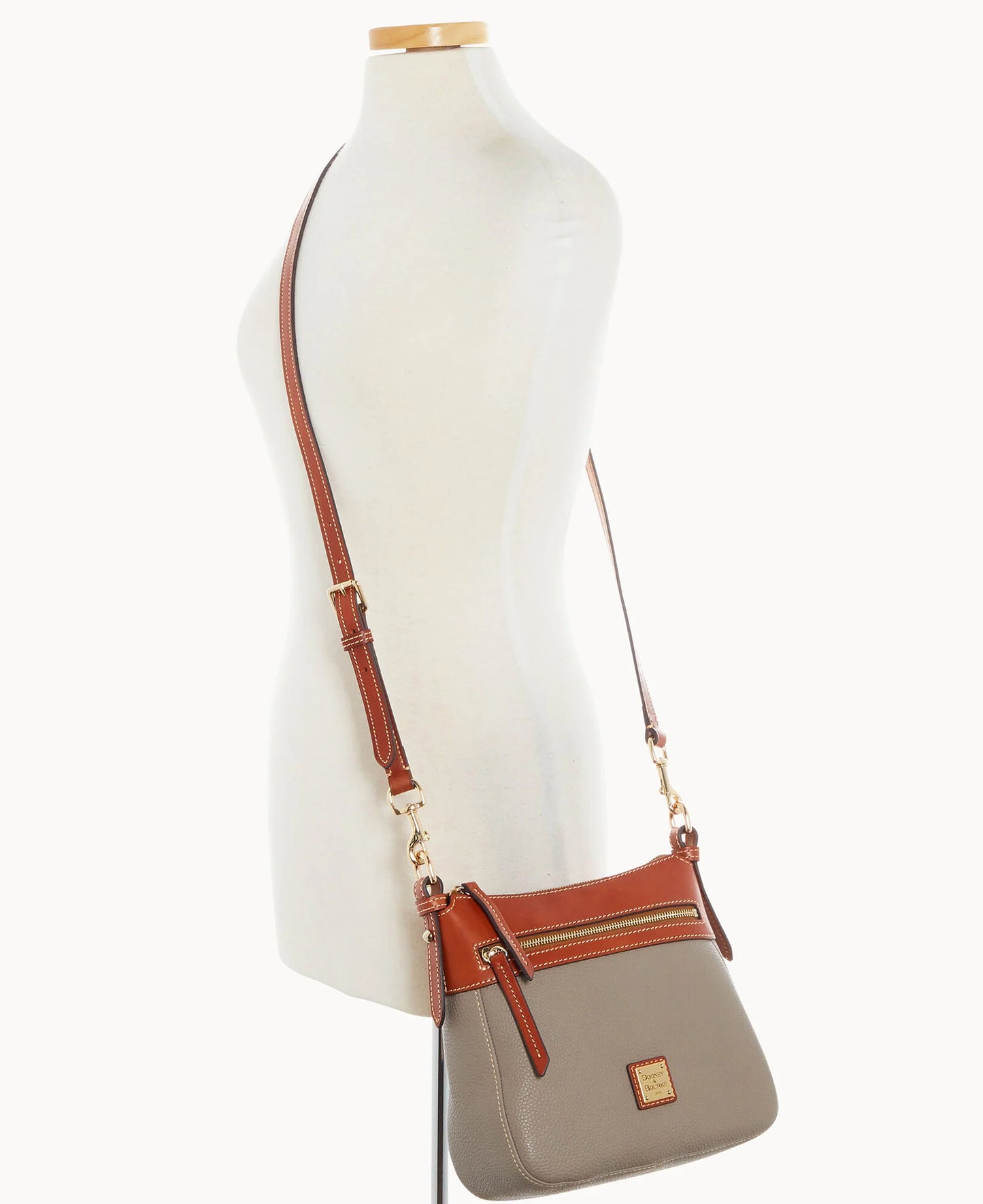 Pebble Grain Crossbody 25