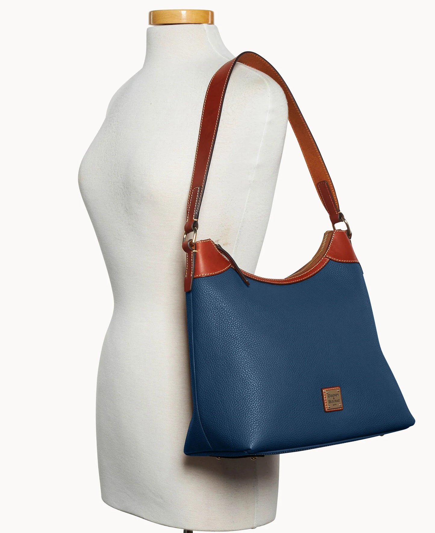 Pebble Grain Hobo