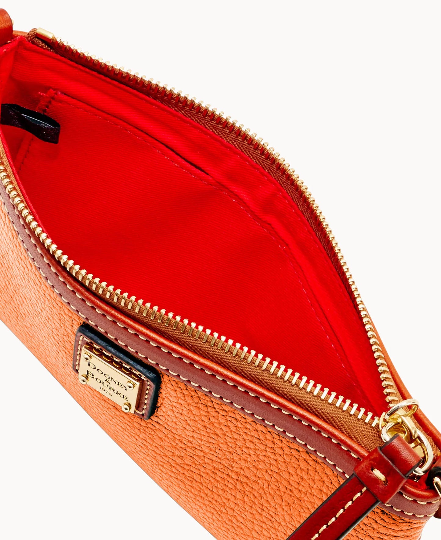 Pebble Grain Large Slim Wristlet