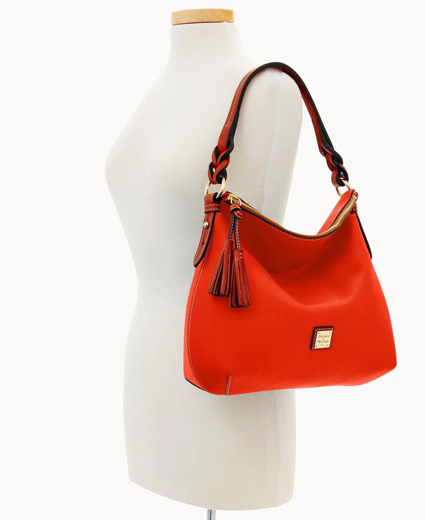 Pebble Grain Twist Strap Hobo