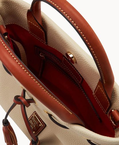 Pebble Grain Tassel Tote