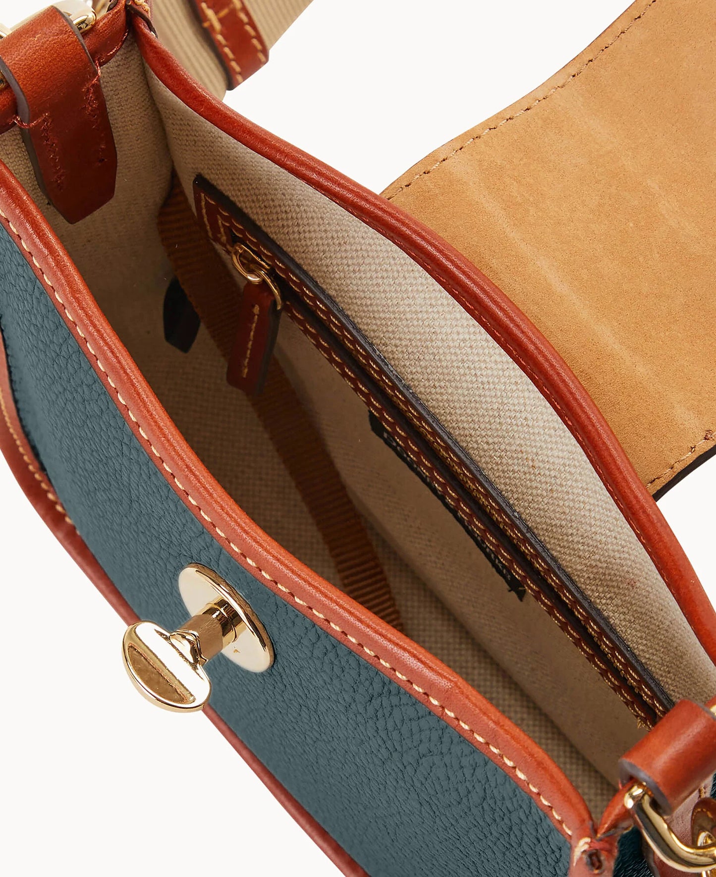 Pebble Turnlock Messenger 20