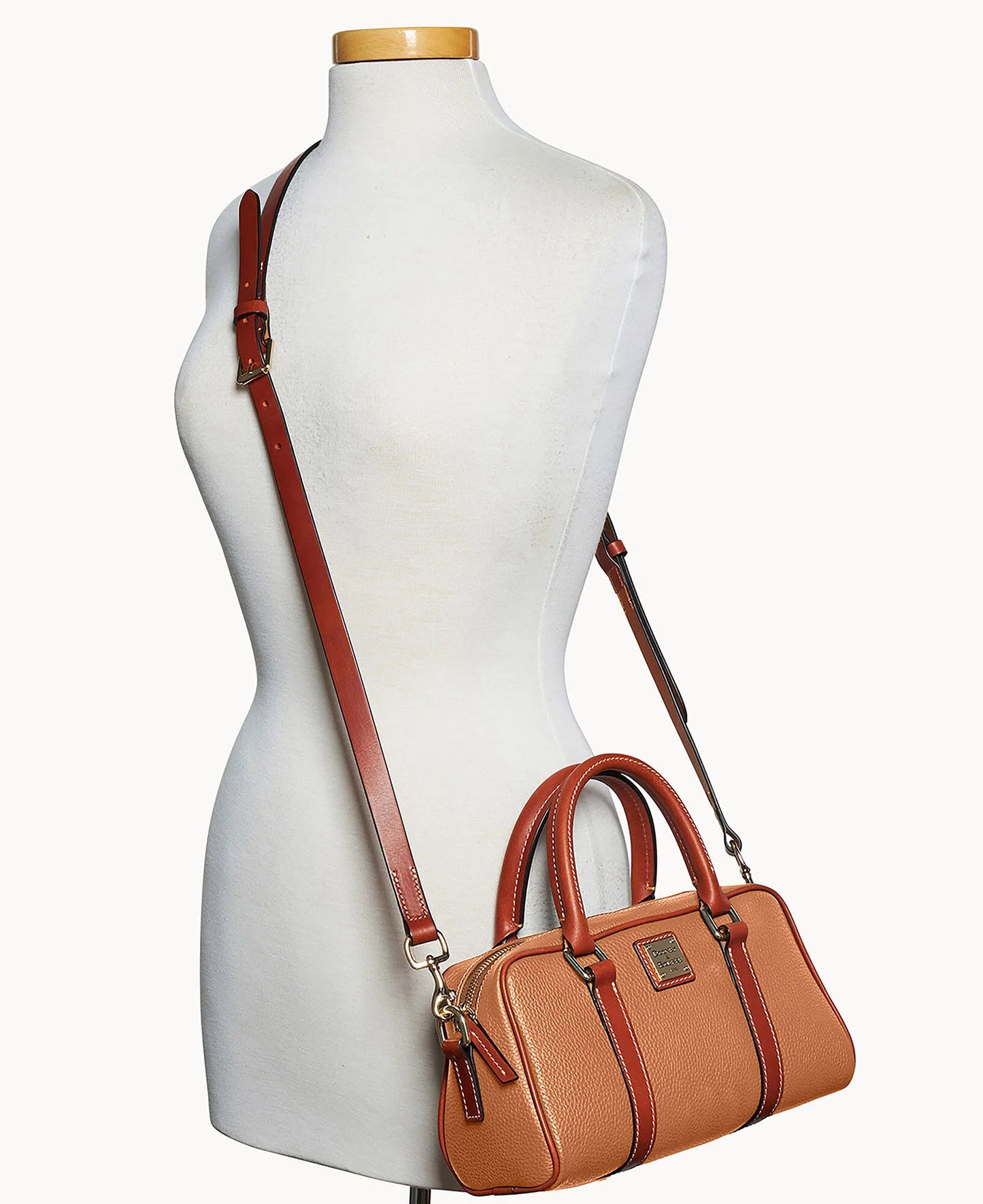 Pebble Grain Satchel 28