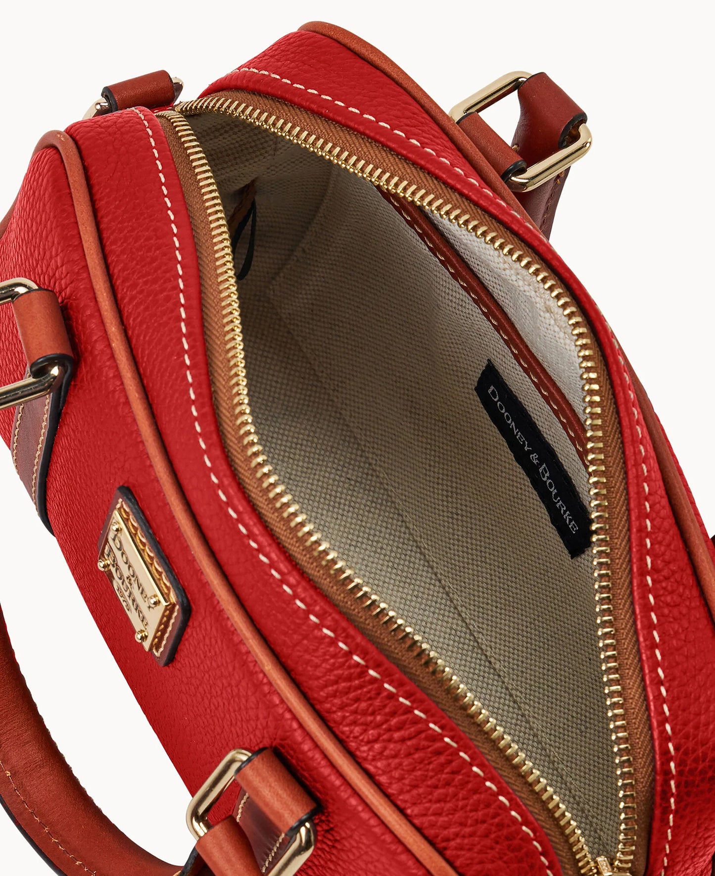Pebble Grain Satchel 24
