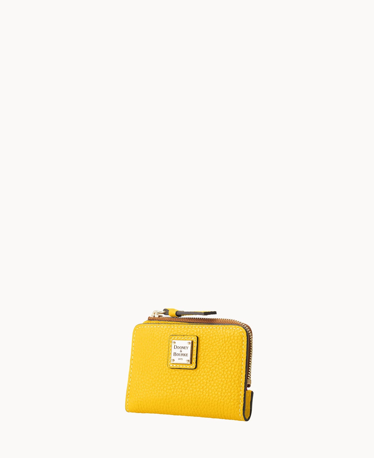Pebble Grain Zip Credit Card Wallet 12