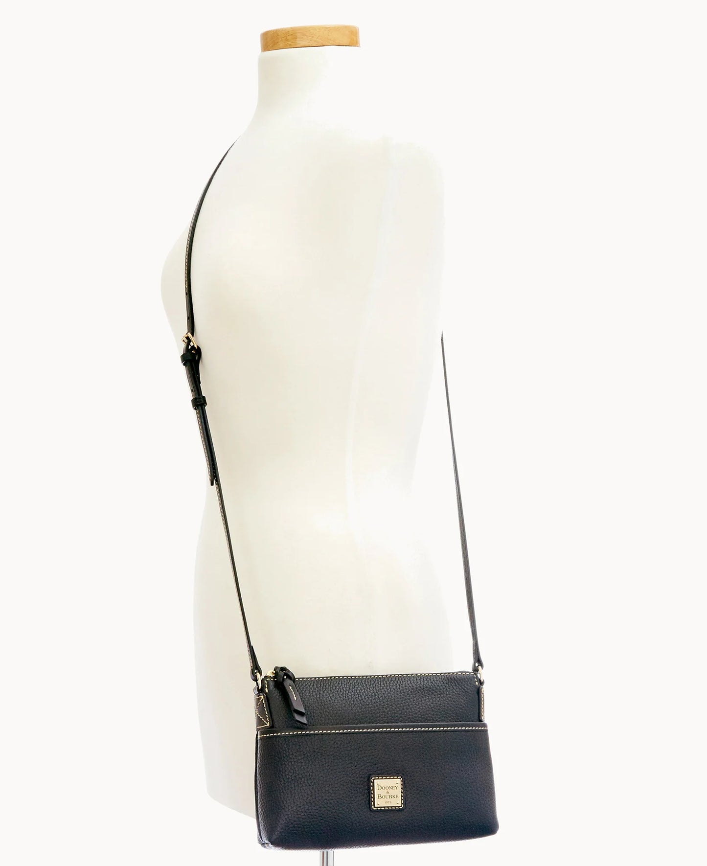 Pebble Grain Ginger Crossbody