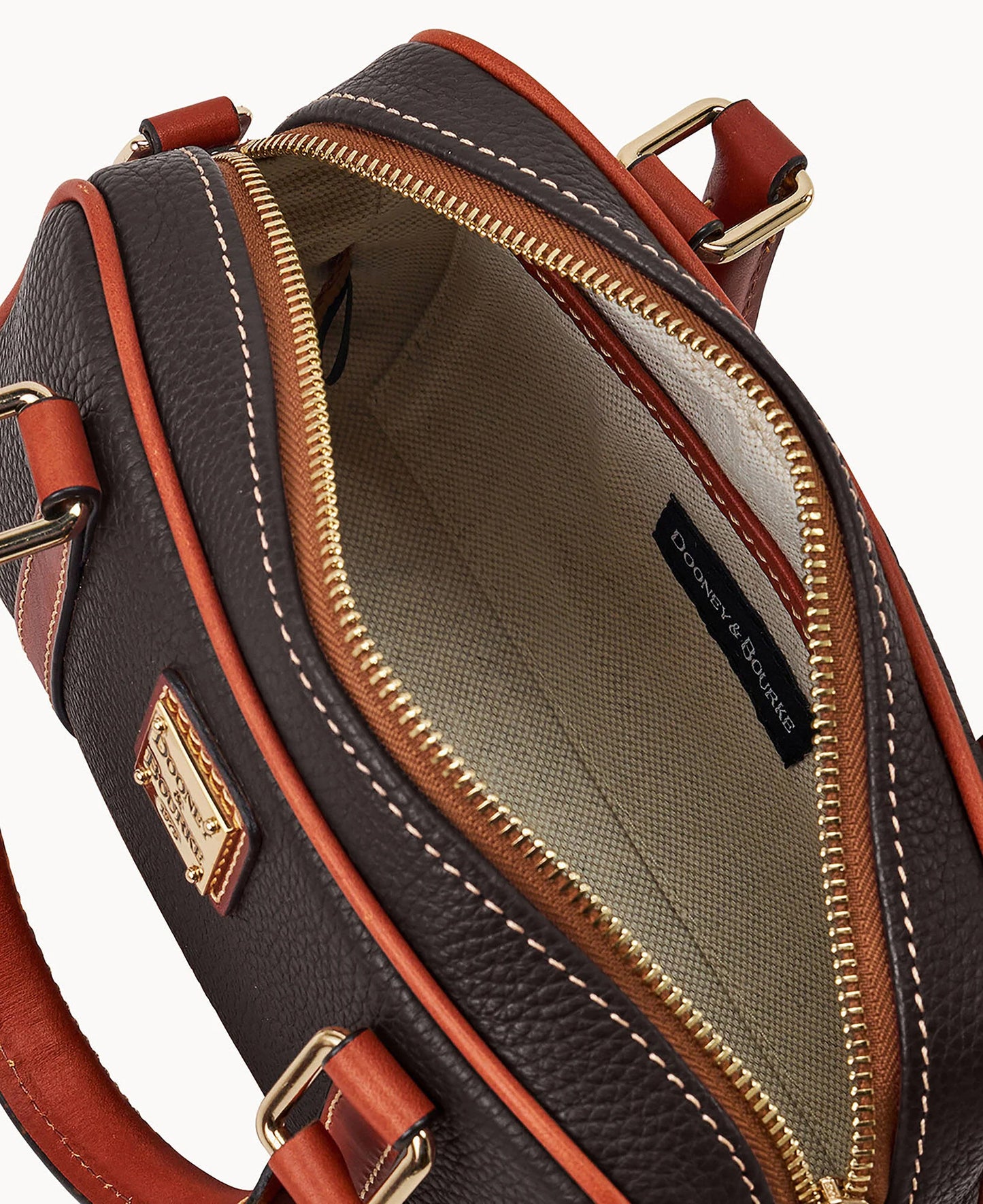 Pebble Grain Satchel 24