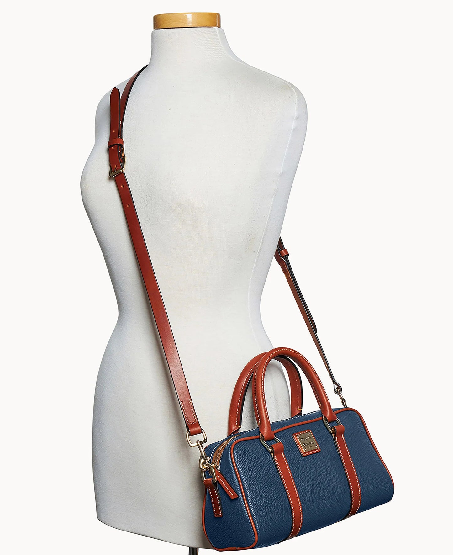 Pebble Grain Satchel 28