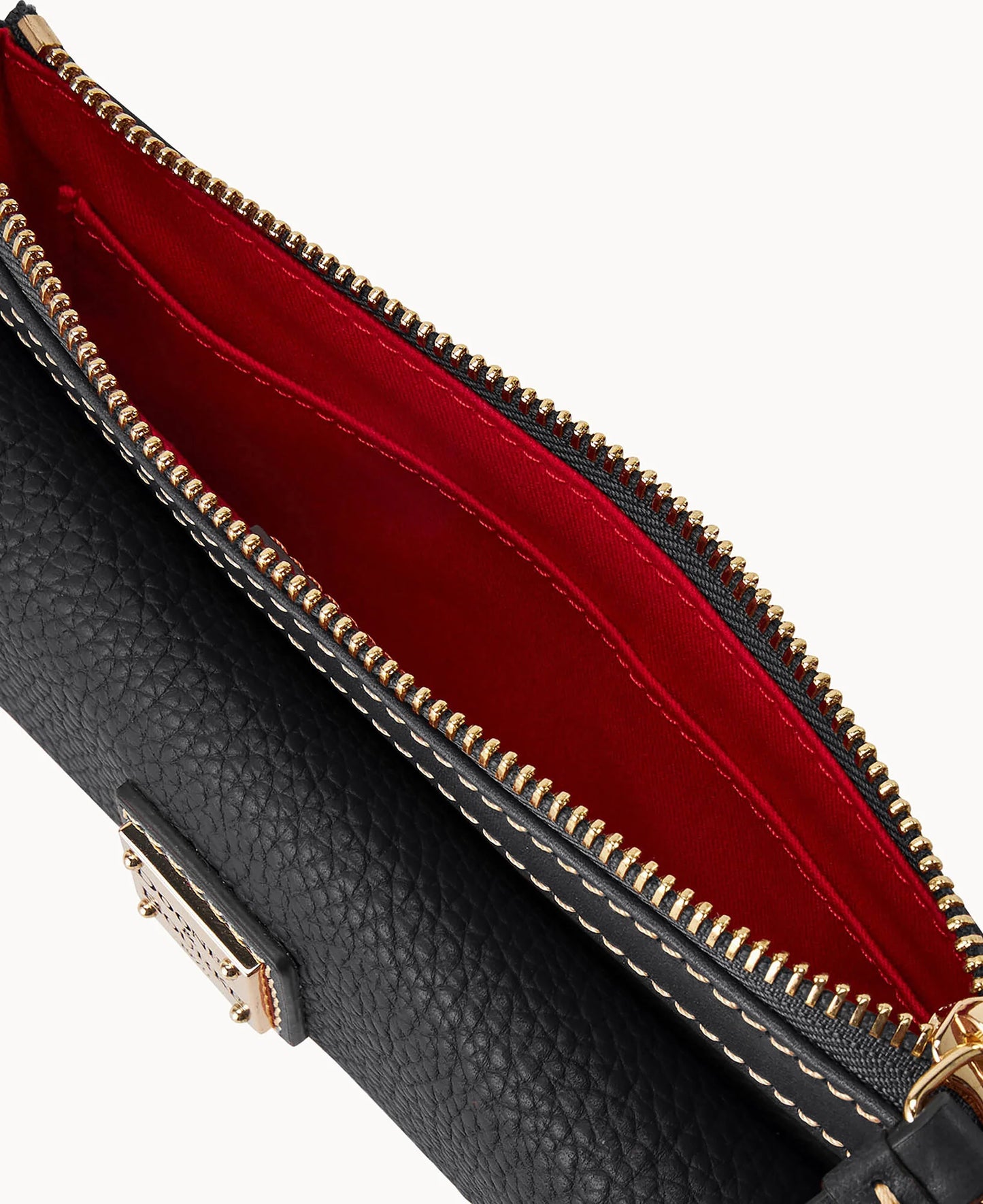 Pebble Grain Pocket Wristlet