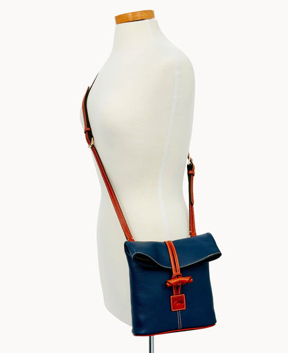 Pebble Grain Toggle Crossbody