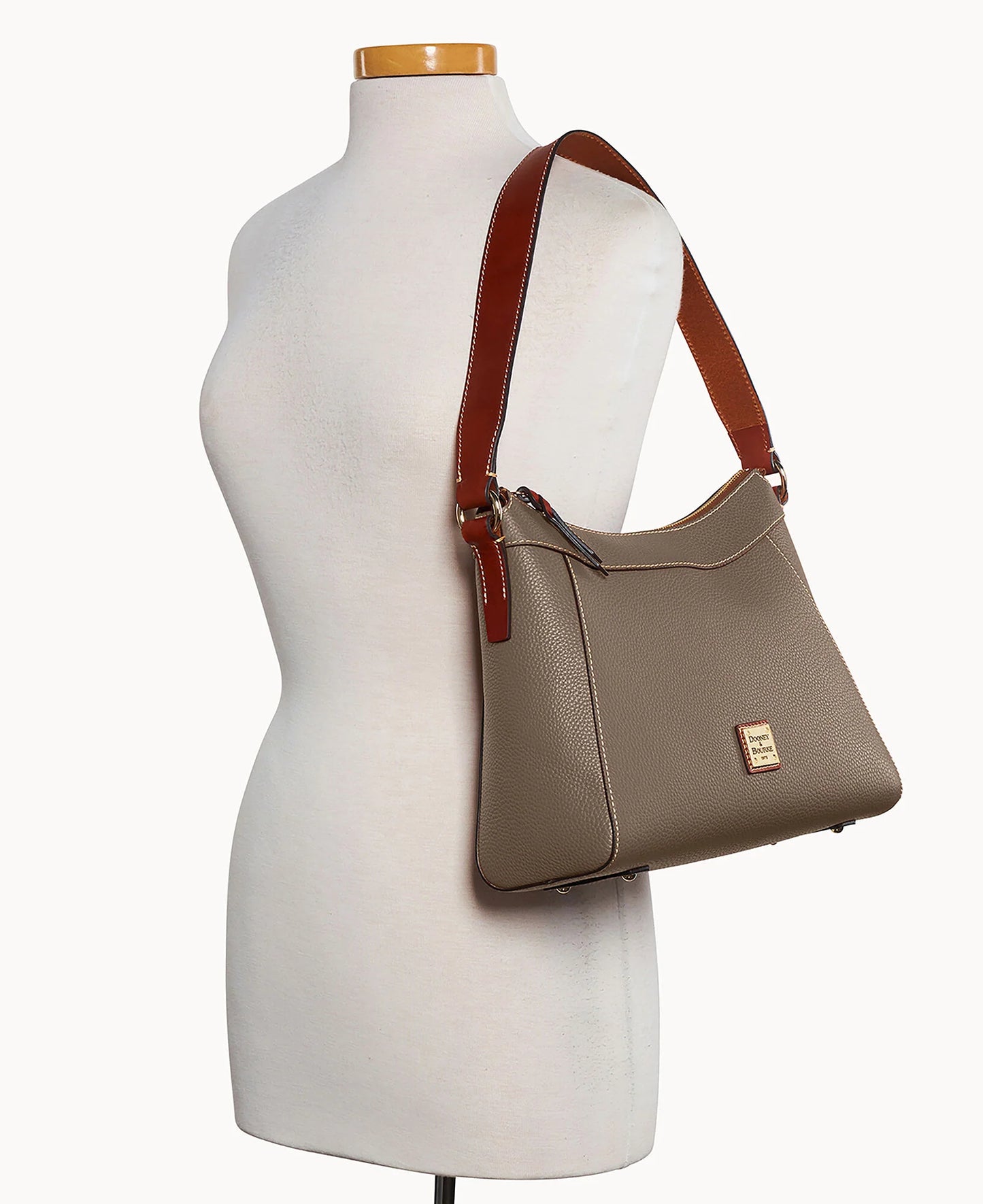 Pebble Grain Large Cassia Hobo