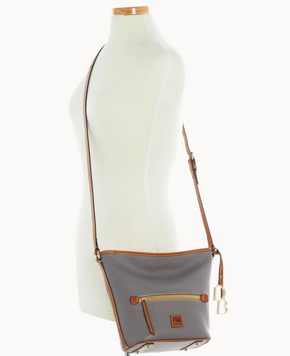 Pebble Grain Zip Sac
