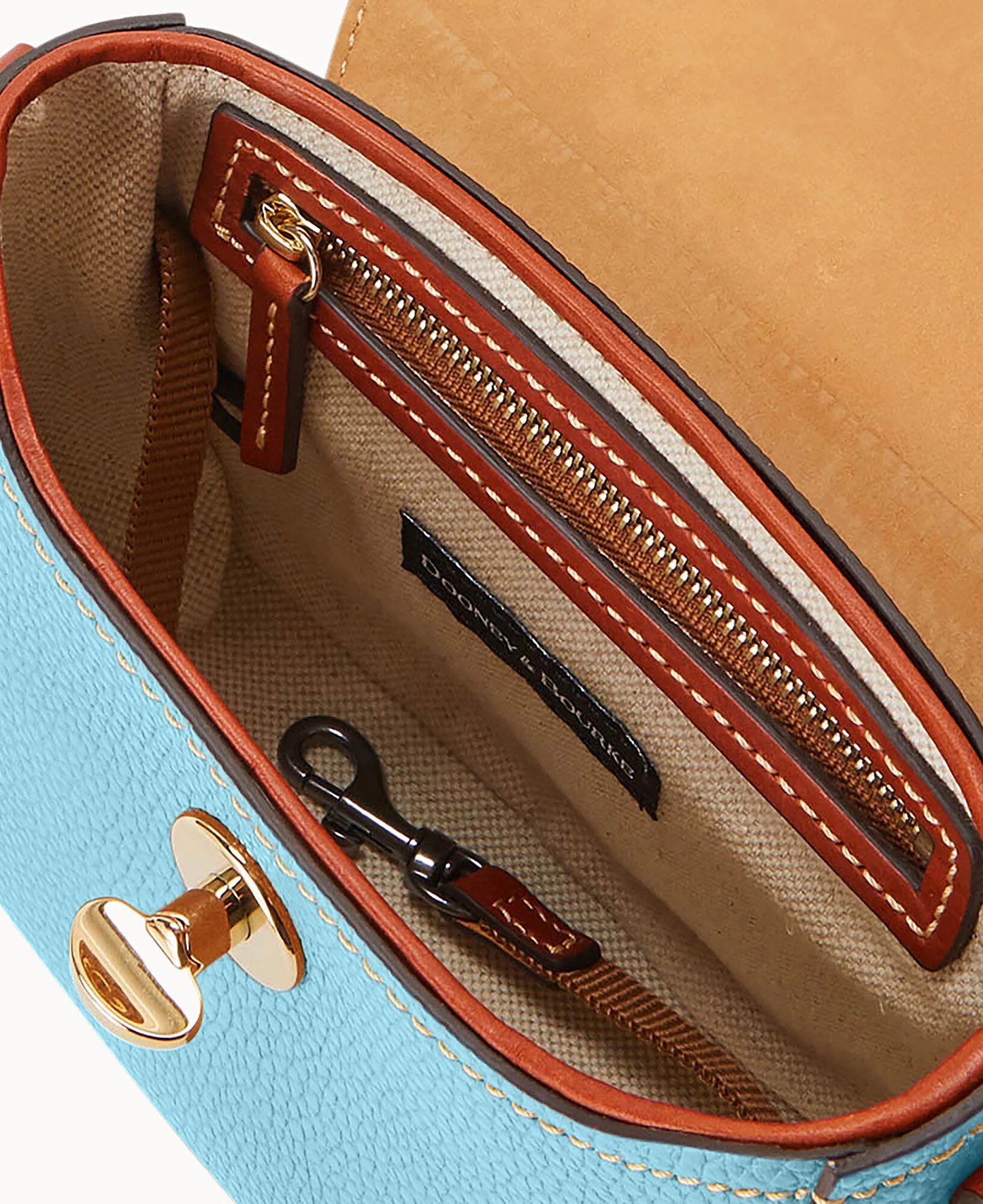 Pebble Turnlock Flap Saddle
