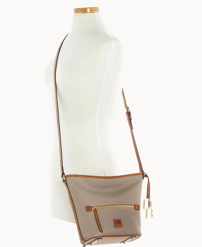Pebble Grain Zip Sac