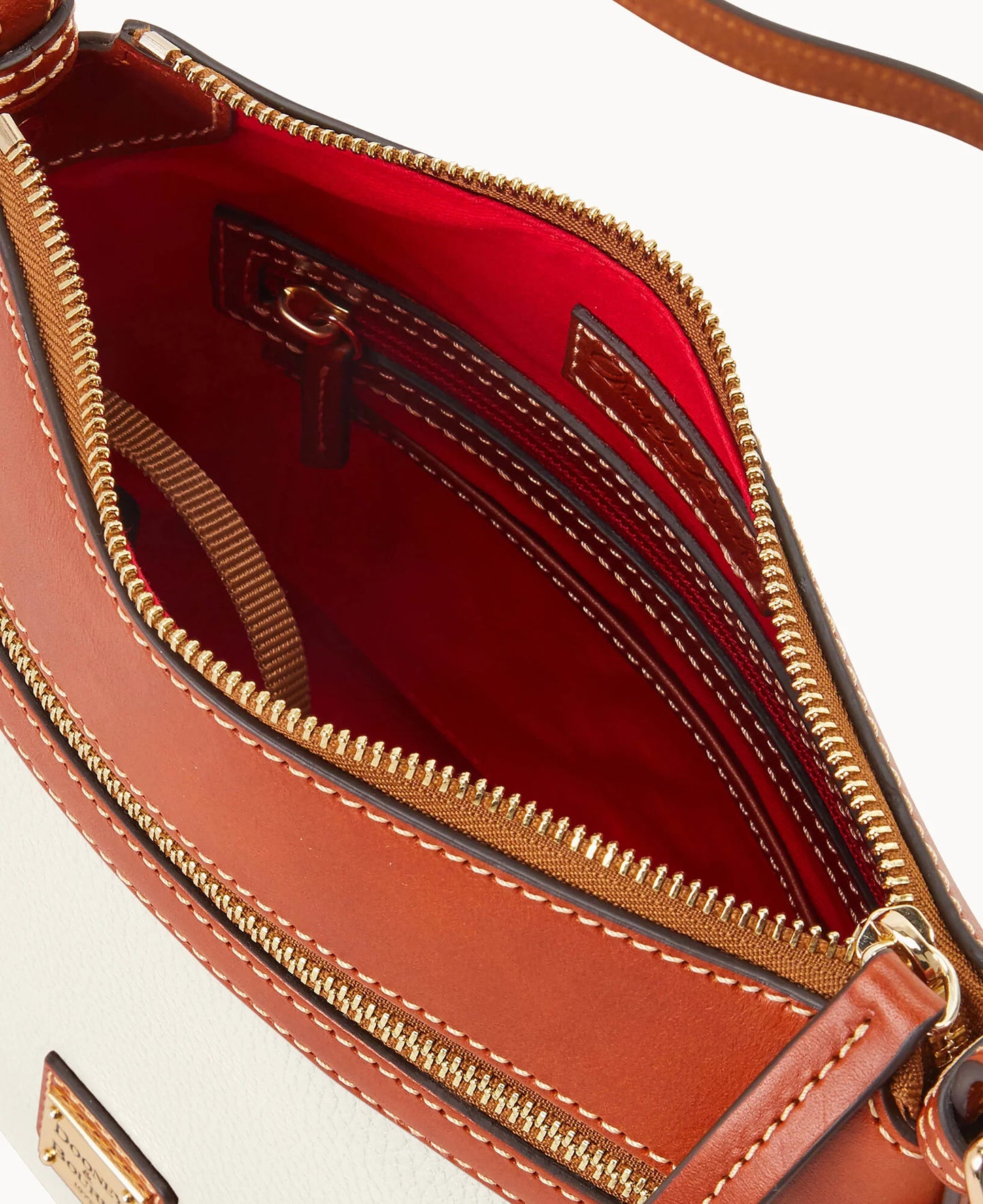 Pebble Grain Crossbody 25