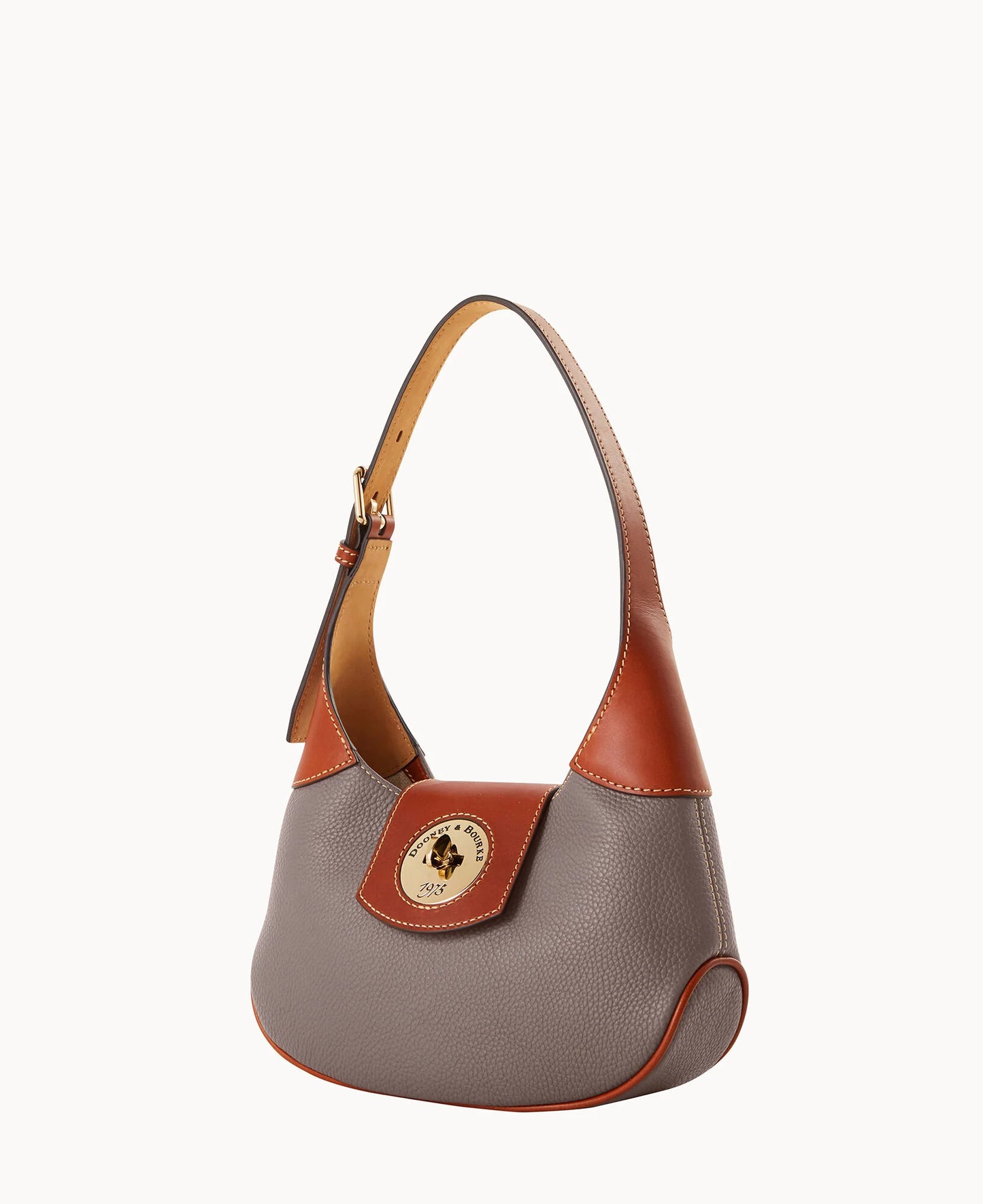 Pebble Turnlock Hobo 26