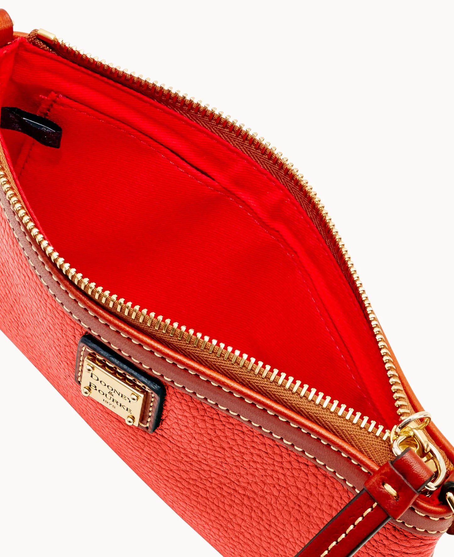 Pebble Grain Large Slim Wristlet