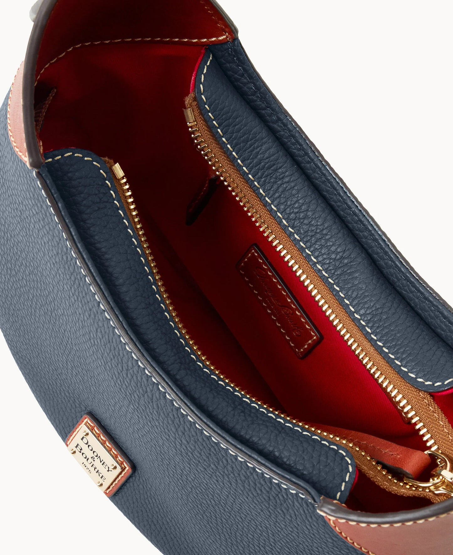 Pebble Grain Hobo