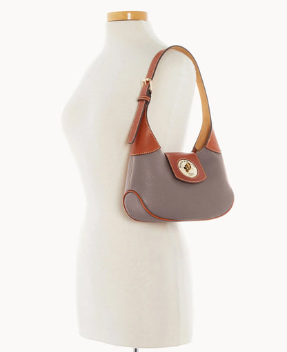 Pebble Turnlock Hobo 26