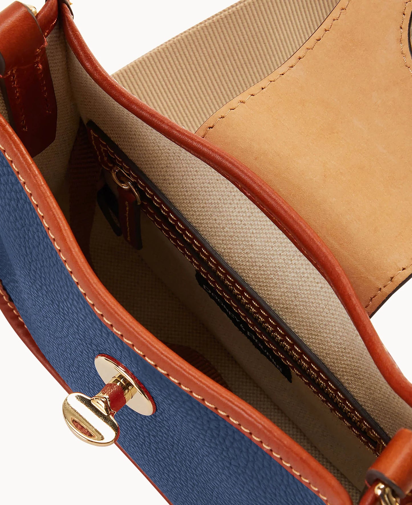 Pebble Turnlock Messenger 20