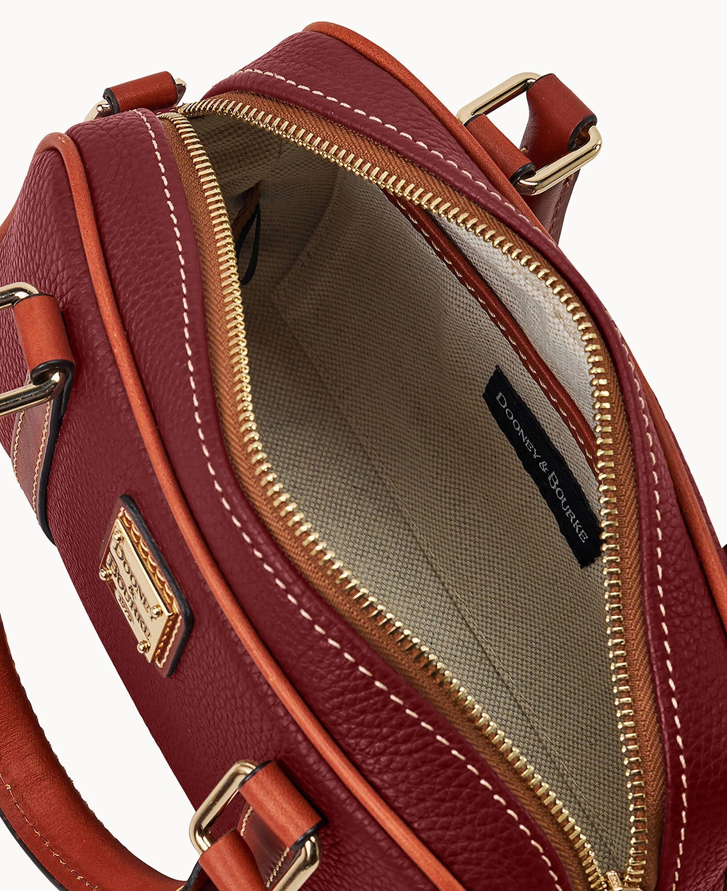 Pebble Grain Satchel 24